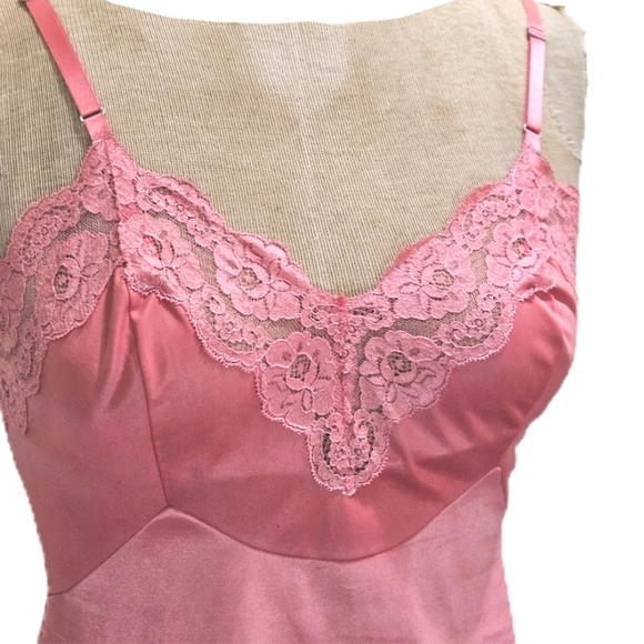 Vintage Vanity Fair chemise dress in pink - Picture 3 of 7